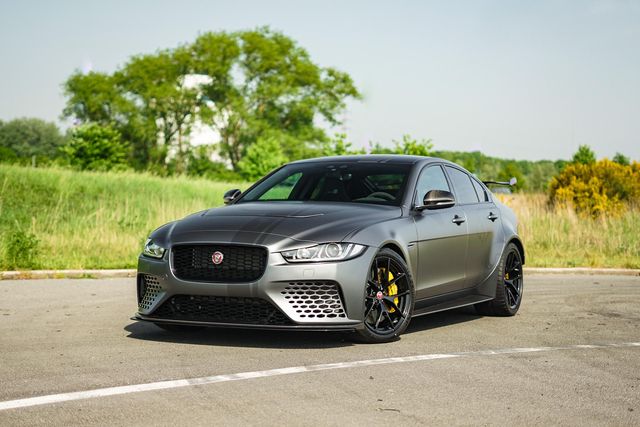Jaguar XE SV Project 8 TrackPack 1100km