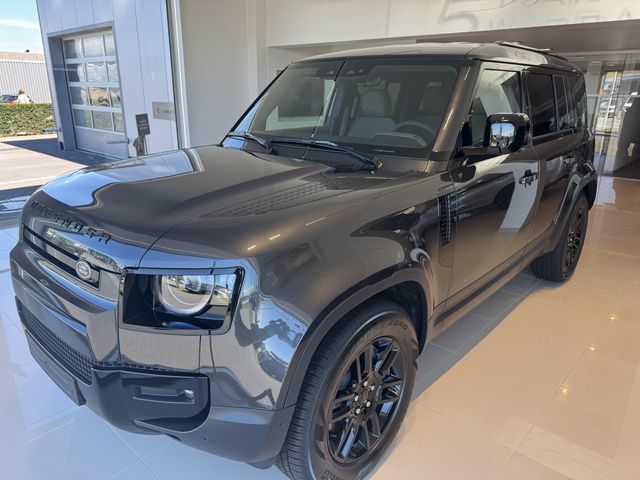 Land Rover Defender 110 P300e S AWD Auto. 26MY
