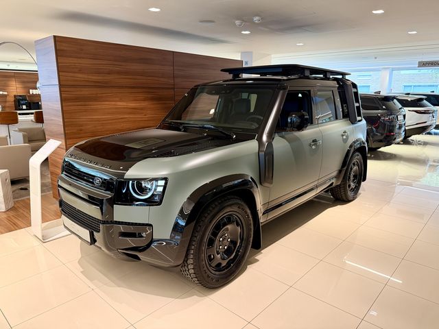 Land Rover Defender // D350 TROPHY EDITION