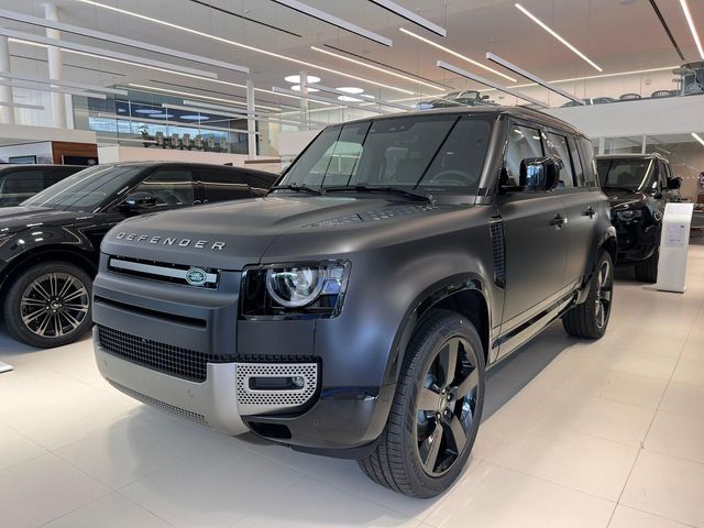 Land Rover Defender P300E X-DYNAMIC HSE